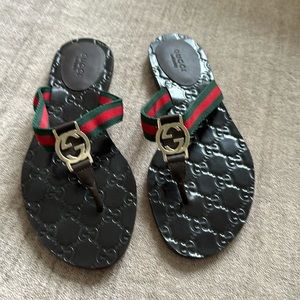 Gucci thong web sandal